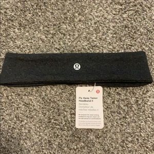 Lululemon fly away tamer headband